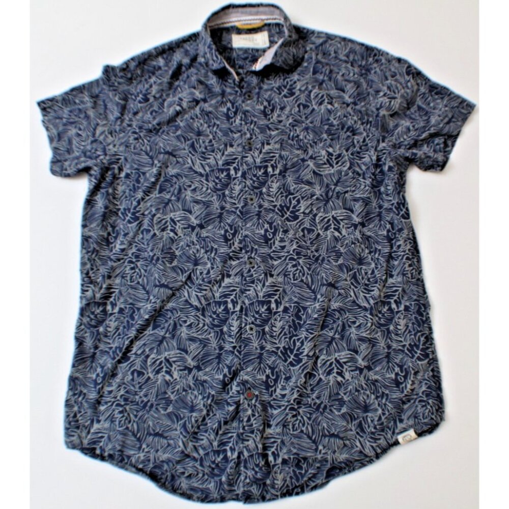 Free Planet Men's Floral Pattern Button Down Shirt Size Small
